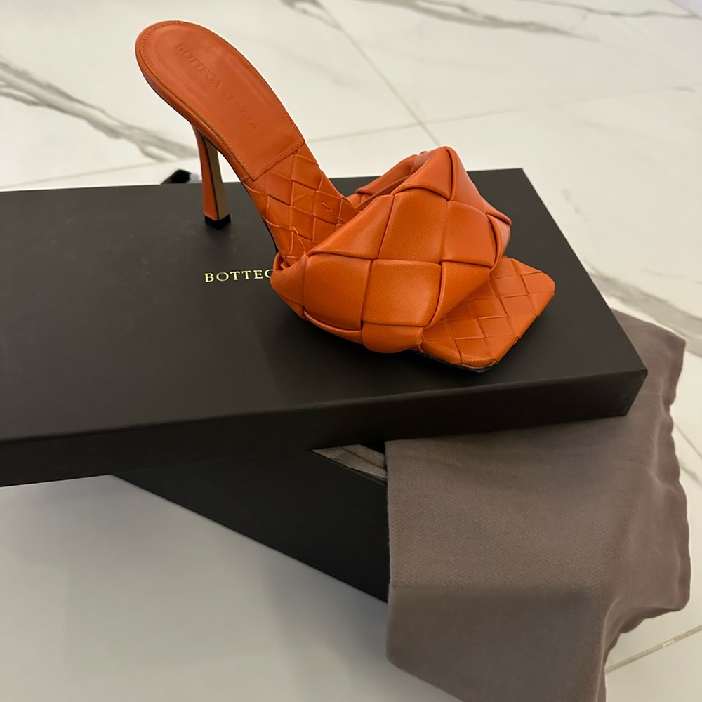 Bottega Veneta Lido Mule - In Orange 💋